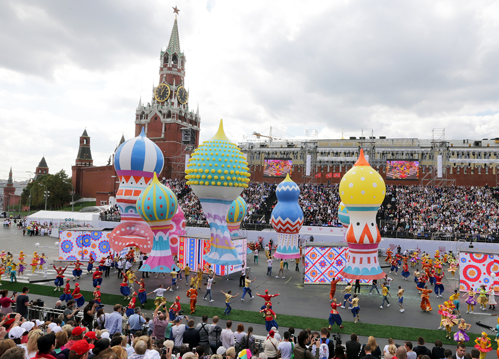 Москва празднует День города - 877 лет!
